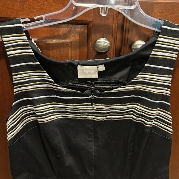 Dress - Picture 3 of 10